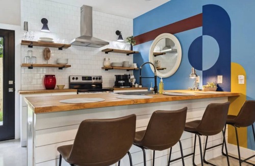 Downtown House | 114 W 22nd St - 1 bed