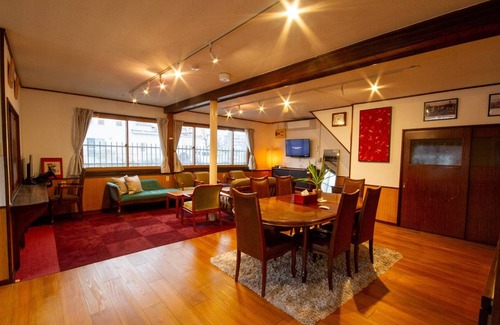 Hakodate House | 116 m² House ∙ 3 bedrooms ∙ 8 guests