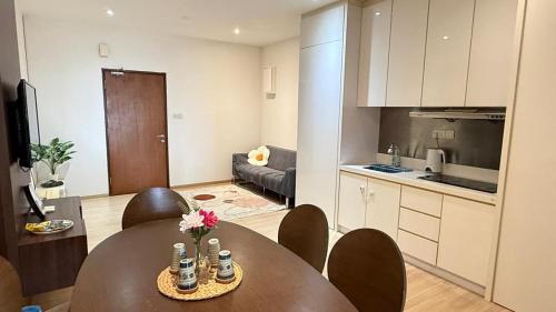 Tanjung Bungah Apartment | 118 Island Plaza Tg Tokong Gurney Straits Quay 1BR 1CP Wifi 4pax