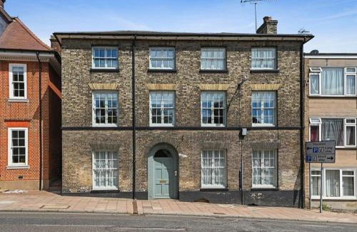 Bury St Edmunds Apartment | Discover 119 Northgate St: One-Bedroom Gem Awaits You