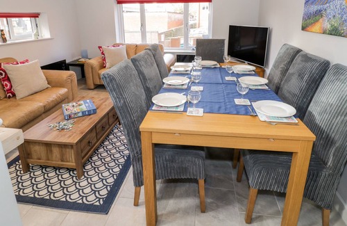 Coventry Cottage | 11A LOWER FORD STREET, pet friendly, with a garden in Coventry