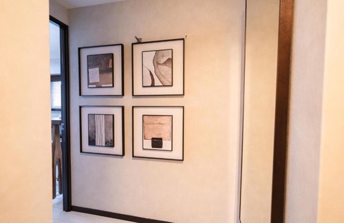 Kabukicho Apartment | Central Shinjuku Retreat with Hot Tub & Easy Subway Access