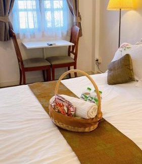 Phra Khanong Apartment | Budget-Friendly 12/14 HOME Studio with Family Amenities