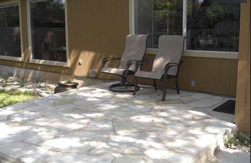 Springwoods House | Spacious Retreat with 12 Acre Park and Family-Friendly Amenities