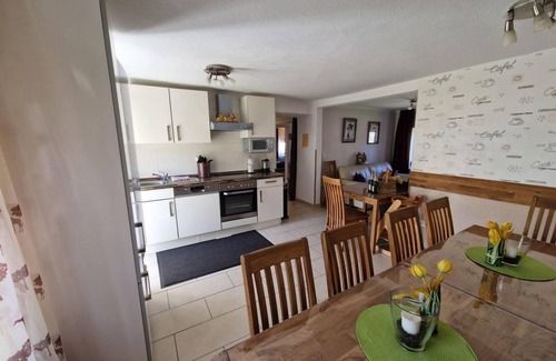 Neuheilenbach Apartment | Spacious 12-Bed Vacation Home with Ocean Views