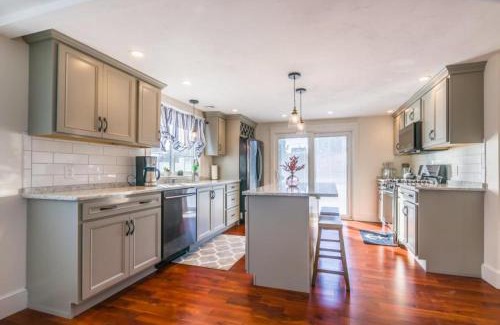 Sandwich House | Pet-Friendly Stay at 12 Feake Avenue, Cape Cod - 4 Stars
