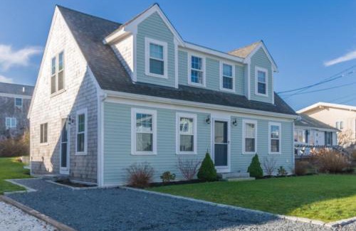 Sandwich House | Pet-Friendly Stay at 12 Feake Avenue, Cape Cod - 4 Stars