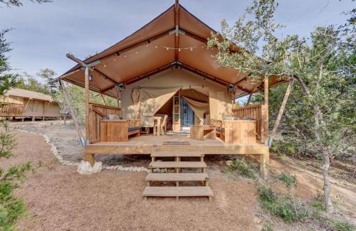 Johnson City Other | Unforgettable 12 Fires Glamping with Oceanfront Views