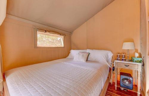 Johnson City Other | Unforgettable 12 Fires Glamping with Oceanfront Views