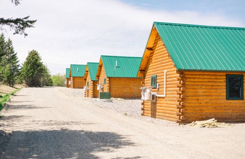 Columbia Falls Cabin | Discover Flagpole View Cabins: 10/10 Guest Rated Retreat