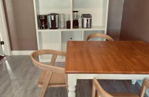 Lake Charles House | 12 GUEST HOME IN HISTORIC DISTRICT WITH FAMILY FRIENDLY PATIO