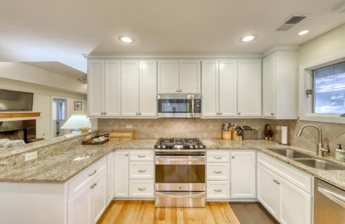 West Beach House | Inviting 12 Inlet Cove Cottage with Pool & Family Amenities