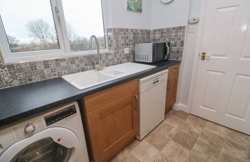 Truro House | Family-Friendly 12 KEL AVON with Garden in Truro