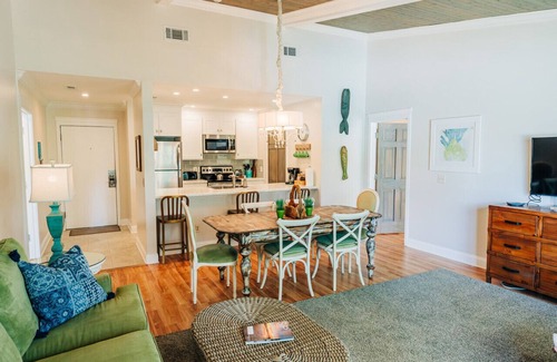 Isle of Palms Condo | Exclusive Top Floor 2BR with Pool and Oceanfront Views
