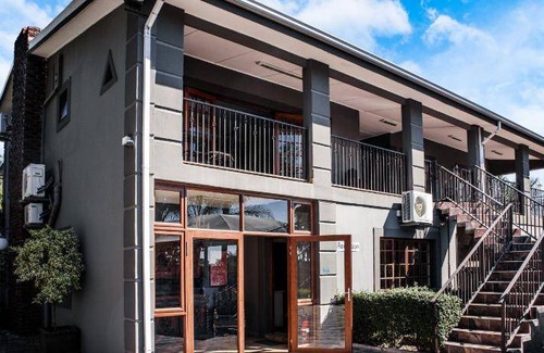 Newcastle Bed & Breakfast | Charming Bed and Breakfast with Kitchen, Rated 9/10