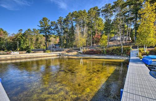 New London House | Idyllic Wild Goose Cottage with Oceanfront Hot Tub