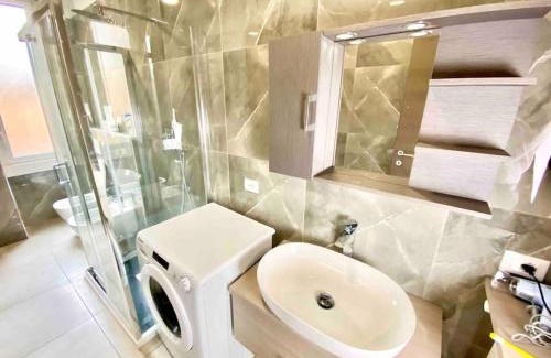Dergano Apartment | Convenient Stay: 12 Minutes from the Duomo with Family Amenities