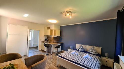 Parchtitz Apartment | Discover 12 Mohnblume: Pet-Friendly Oceanfront Retreat