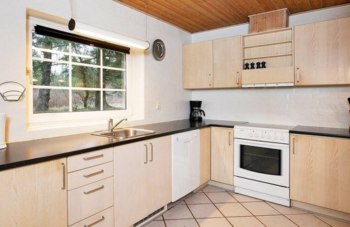 Øby House | Spacious 12-Person Holiday Home in Ulfborg with Amenities