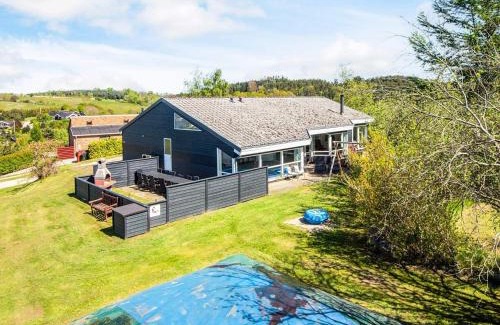 Lyngsbæk Strand House | Relax at Holiday Home Ebeltoft CC - Pet-Friendly Getaway