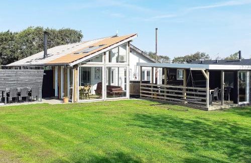 Vinderup House | Family-Friendly Four-Bedroom Holiday Home in Vinderup