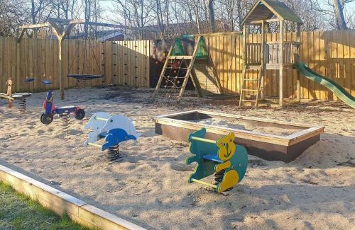 Vinderup House | Family-Friendly Four-Bedroom Holiday Home in Vinderup
