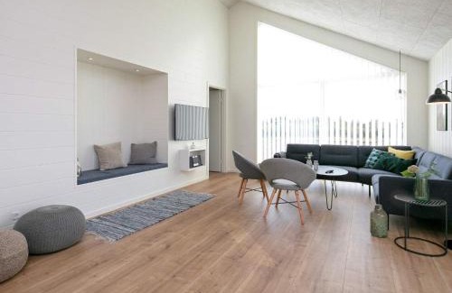 Nr. Lyngby House | Family-Friendly Holiday Home Løkken with Pool Access