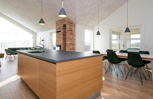 Nr. Lyngby House | Family-Friendly Holiday Home Løkken with Pool Access