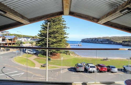 Port Campbell Apartment | Experience 12 Rocks Beach View Loft in Central Port Campbell
