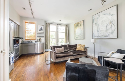 Belmont - Hillsboro House | Discover 12 South Townhouse: Ideal for Families & Pets!