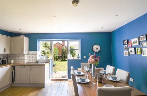 Rousdon House | Family-Friendly 4-Star Stay at 12 The Gardens - Rated 10/10