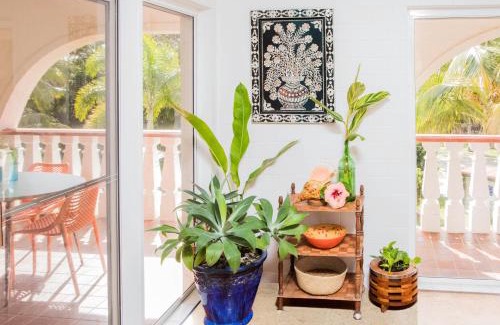 Point Lookout Apartment | Discover The Islander Resort: Family-Friendly Getaway