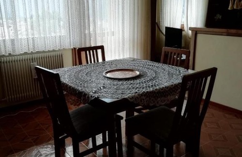 Carisolo Apartment | Inviting Stay at 12 Via Negrelli - Family Friendly & Rated 9/10