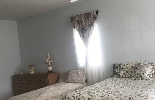 Uvalda Other | Comfortable Full House: 2 Bedrooms & Spa Amenities Await