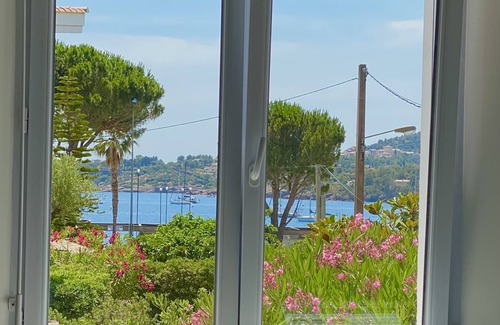 Agay Apartment | Beachside Oasis with Ocean Views, Garden & Family Comfort