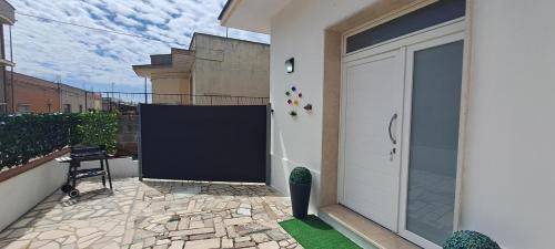 Uggiano Montefusco Apartment | Spacious 2-Bedroom Apartment with Kitchen for Up to 5 Guests