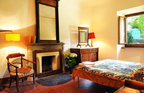 Londa Villa | Spacious 2-Bedroom Villa with Pool for Up to 5 Guests