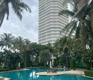 Khao Takiab Apartment | Oceanfront Condo with Pool and Child-Friendly Amenities
