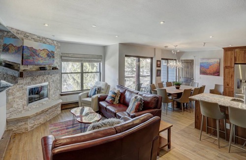 Historic District House | Spacious 4-Bedroom House with Private Pool and Hot Tub
