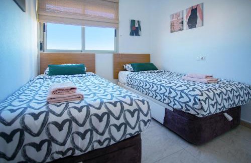 Guardamar del Segura Apartment | Ideal 122 Perfect Apart - Family-Friendly Alicante Retreat
