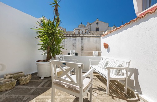 Otranto Historic Centre Apartment | Discover 125 Appartamento Al Bastione with Oceanfront Views