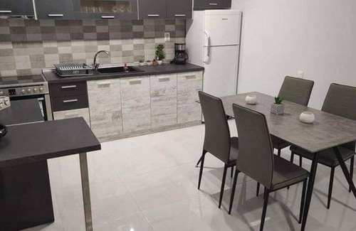 Kilkis Villa | Spacious 3-Bedroom Villa with Kitchen for Up to 8 Guests