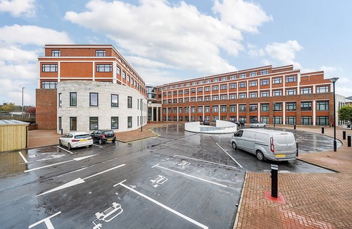 Runnymede Apartment | Family-Friendly 3 Bedroom Apartment at 126 Syward Place