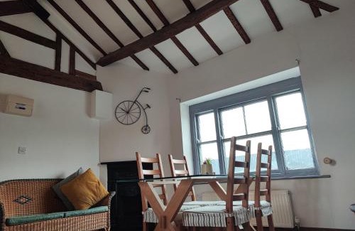 Hereford Apartment | 127 large double bedroom apartment eign street Hereford