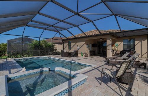 Bradenton House | Beautiful Lakeside Home with Pool & Spa in River Strand