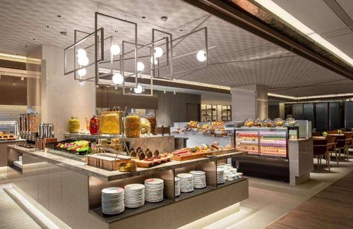 Yuchi Hotel | Elegant 129 m² Hotel for 4 with Pool & Spa Experience