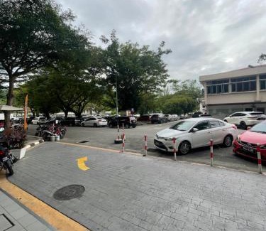 Bayan Lepas Apartment | Perfect 2BR Retreat near USM S PICE ARENA AIRPORT