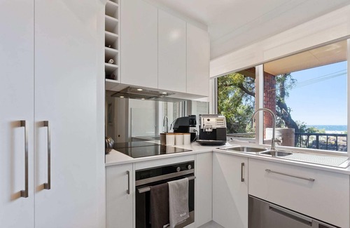 Encounter Bay House | Top-Rated Waterfront Retreat with Linen Included
