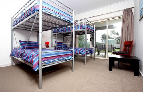Hayborough Apartment | Pet-Friendly Getaway at 13 Elliot Ave - BYO Linen Welcome