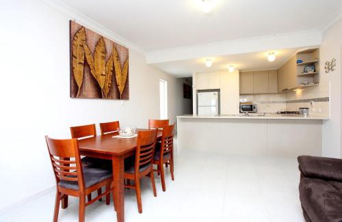 Hayborough Apartment | Pet-Friendly Getaway at 13 Elliot Ave - BYO Linen Welcome